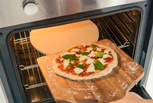reheat-pizza-in-microwave