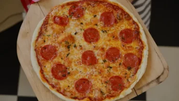 How to make pizza at home?